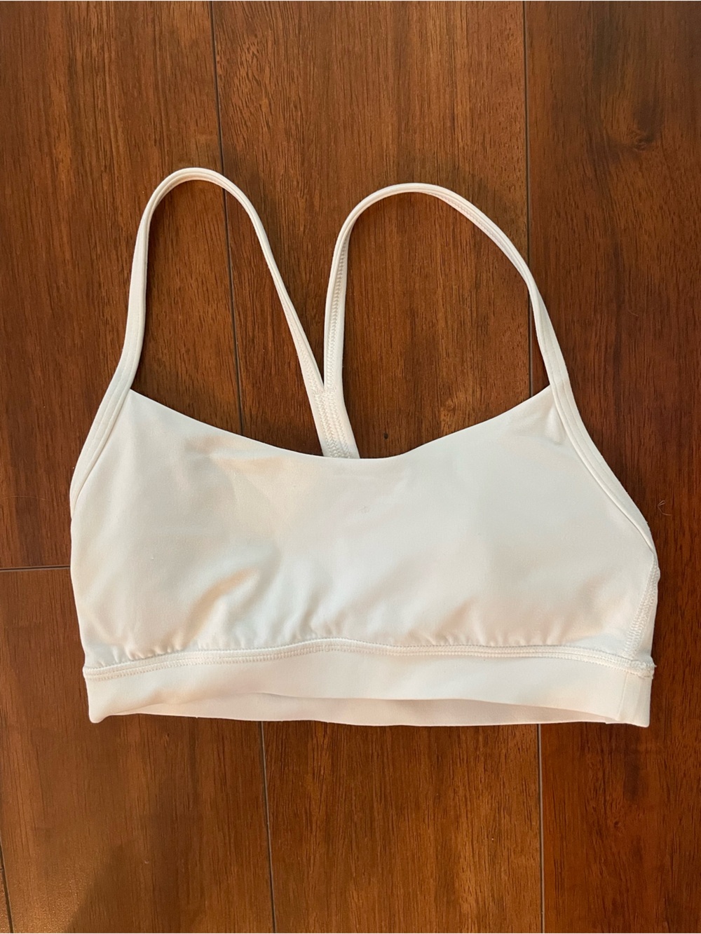 lululemon athletica Flow Y Bra Nulu | White | size 4 cups A-C light support NWOT